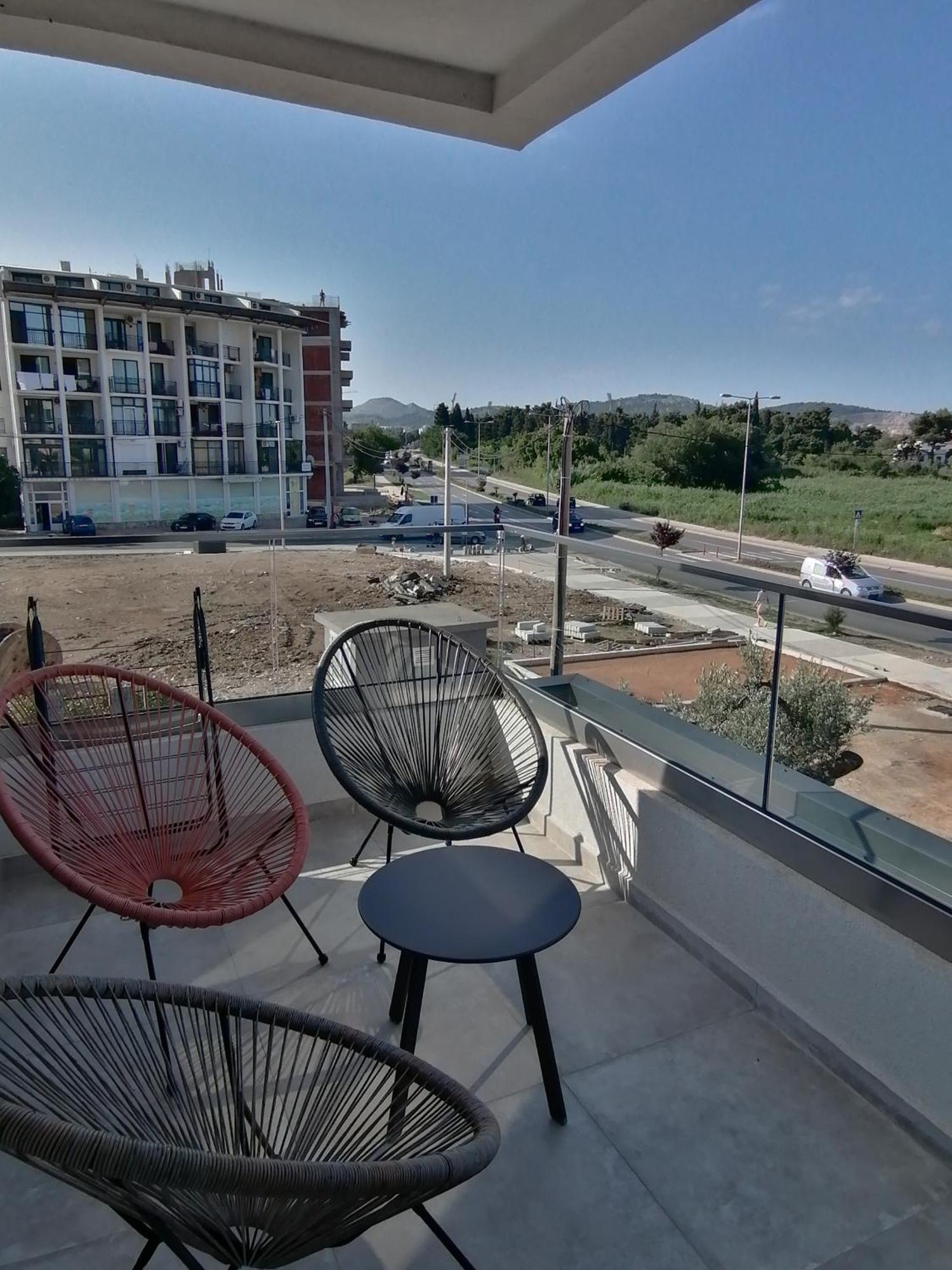 Vegi Apartments Bar Exterior foto